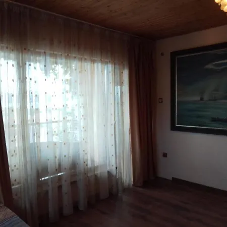 בית הארחה Amazonka וארנה