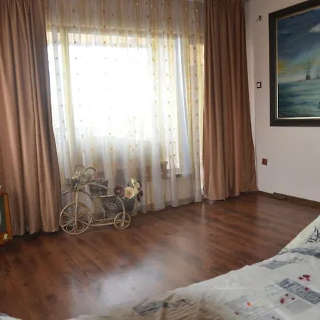 Πανσιόν Guest Amazonka *